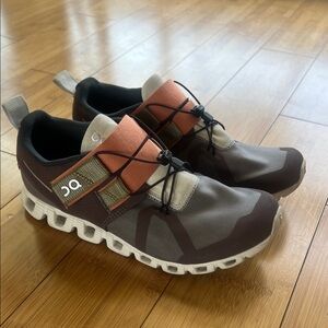 On Running Women's Brown and Orange Sneakers